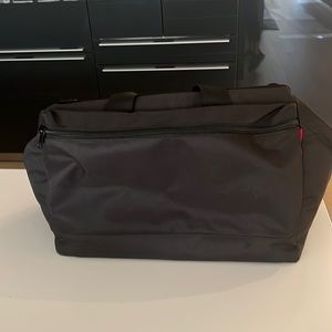 Travel duffel bag